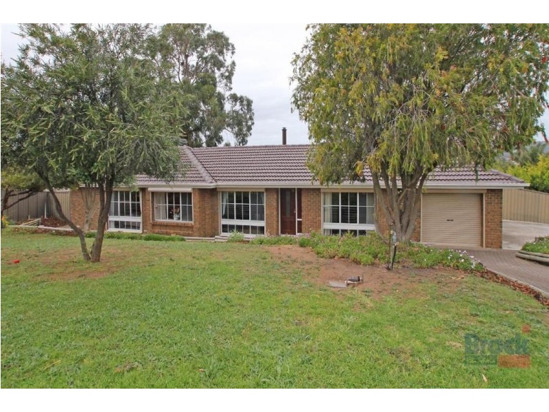 6 Lanceley Court, Trott Park SA 5158