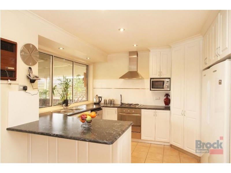 6 Lanceley Court, Trott Park SA 5158