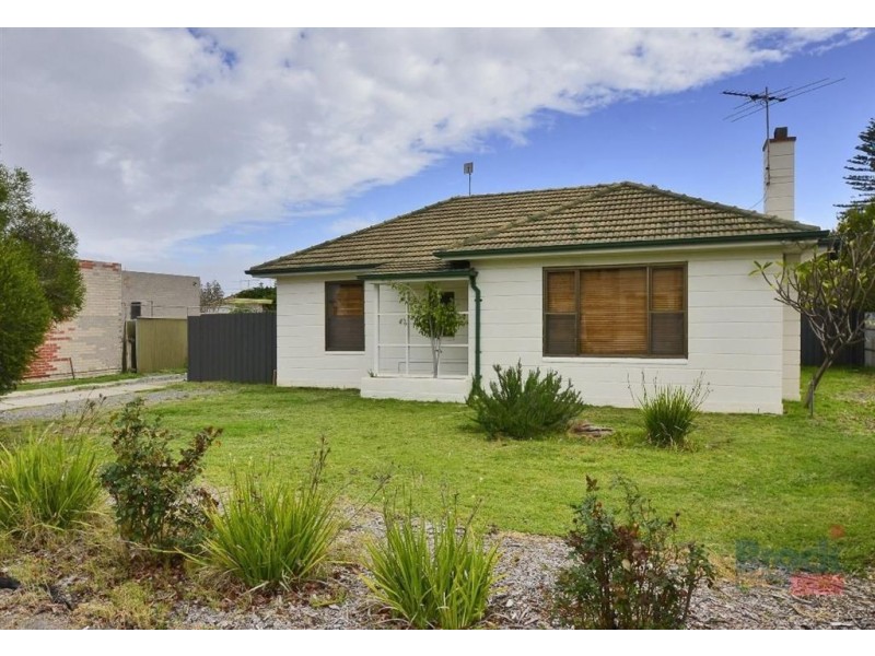 4 Gosse Avenue, Glenelg North SA 5045