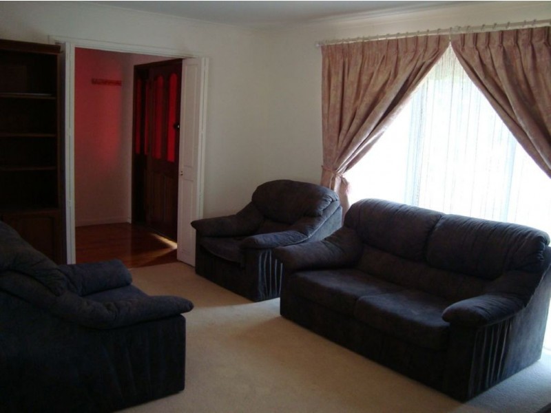 4 Counihan Ct, Trott Park SA 5158