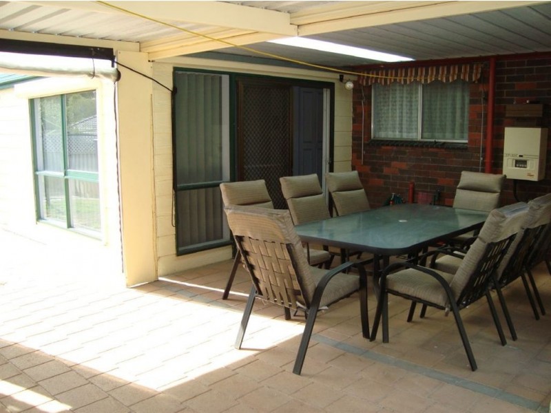 4 Counihan Ct, Trott Park SA 5158