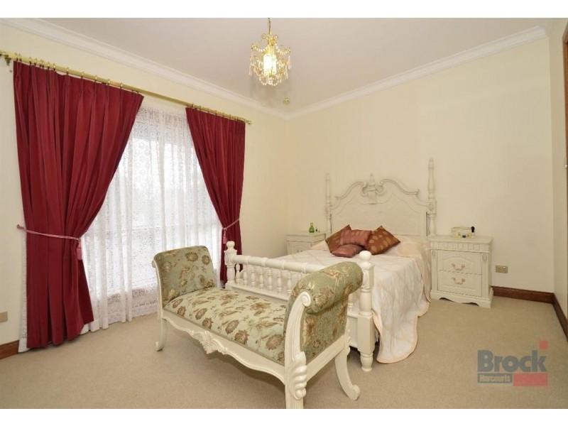 16 Antonia Circuit, Hallett Cove SA 5158