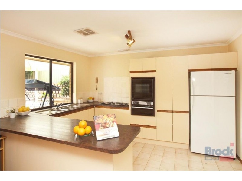 18 Nalimba Street, Hallett Cove SA 5158