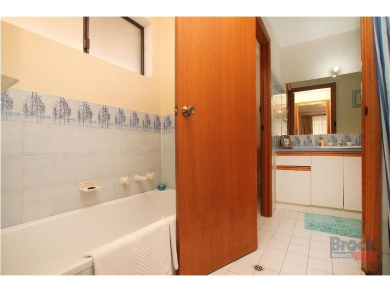18 Nalimba Street, Hallett Cove SA 5158