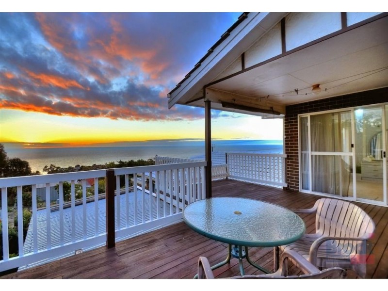 7 Wonggo Street, Hallett Cove SA 5158