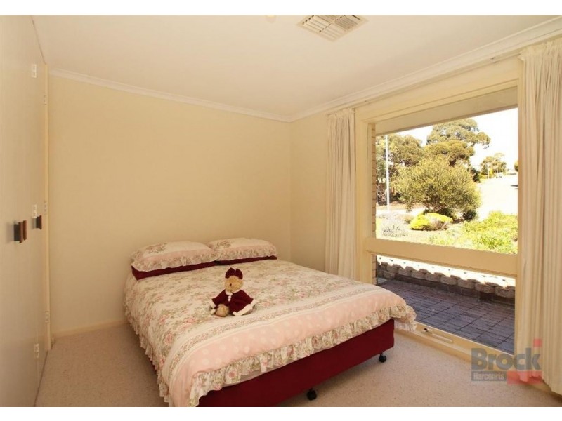 5 Genesta Street, Hallett Cove SA 5158