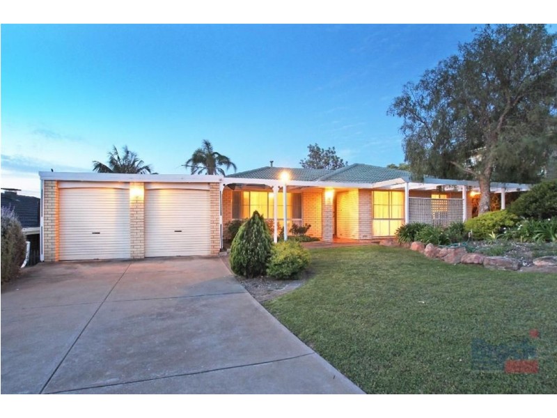 28 Serica St, Hallett Cove SA 5158