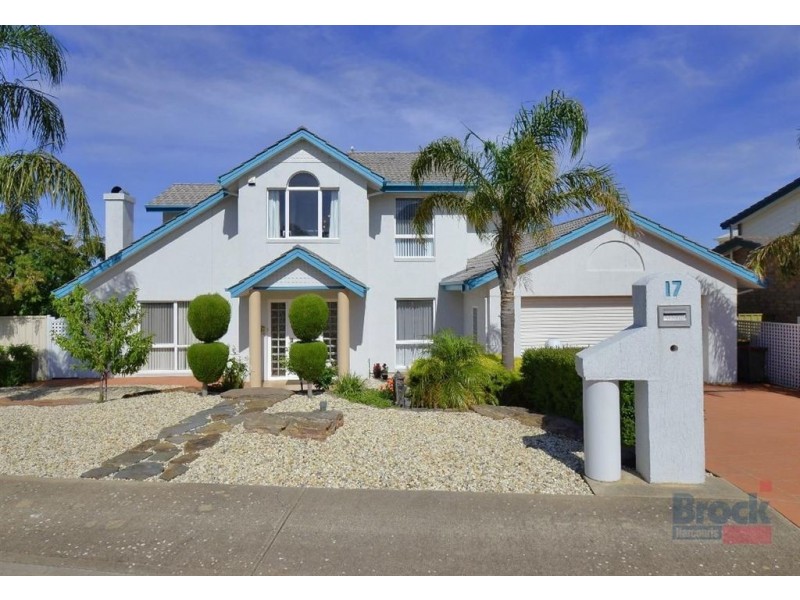 17 Oakvale Way, Hallett Cove SA 5158