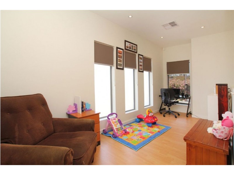 7a Myrtle Grove, Clovelly Park SA 5042