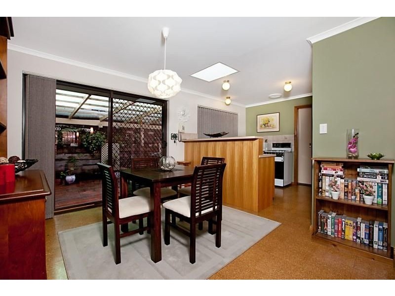 1/1 Dellvale Ct, Flagstaff Hill SA 5159