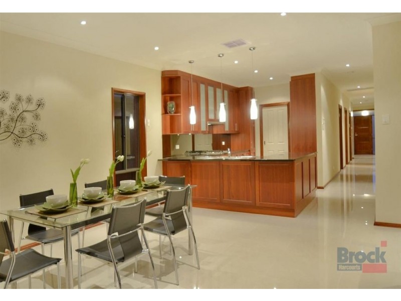 2 Pine Avenue, Warradale SA 5046