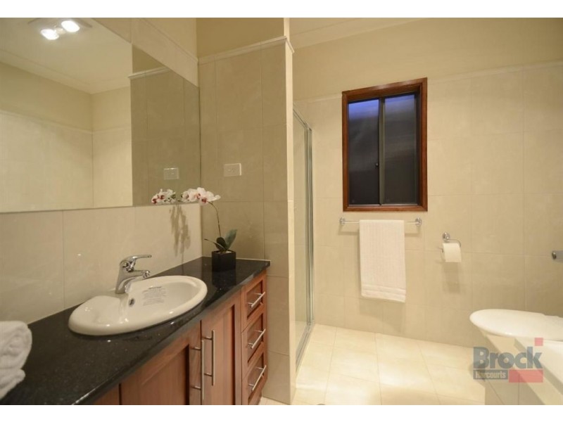 2 Pine Avenue, Warradale SA 5046