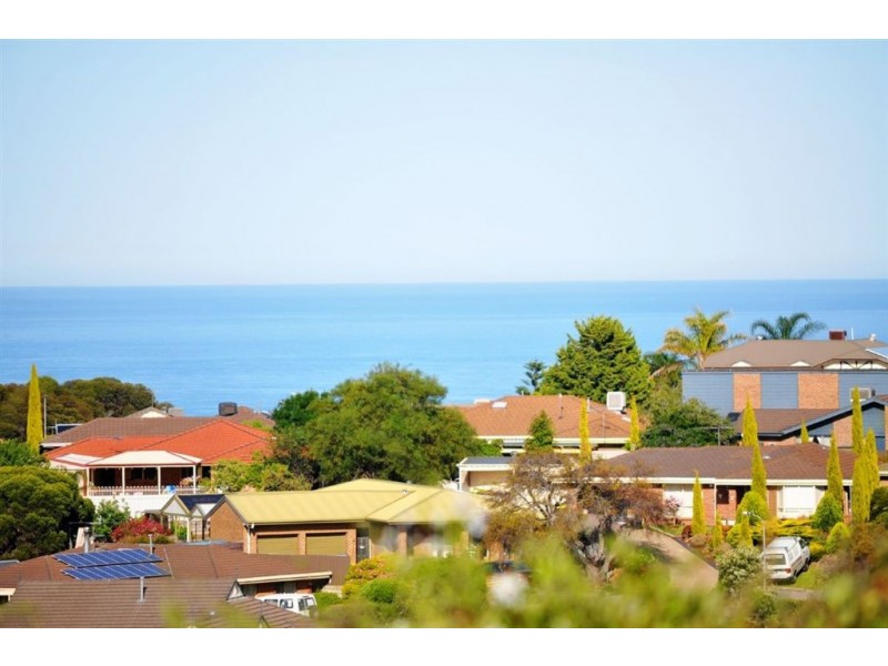 17 Vennachar Drive, Hallett Cove SA 5158