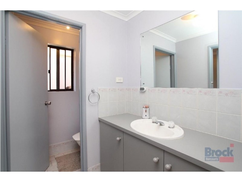 17 Vennachar Drive, Hallett Cove SA 5158