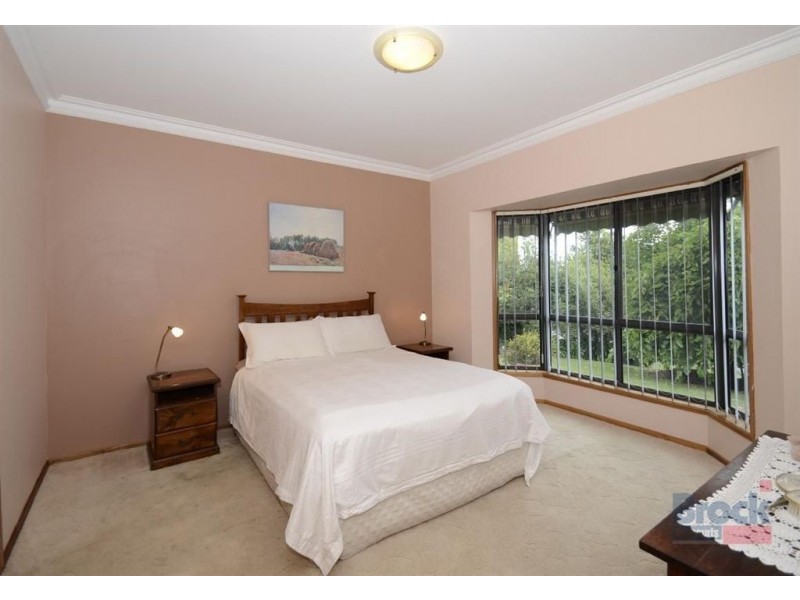 20 Alfonso Drive, Hallett Cove SA 5158