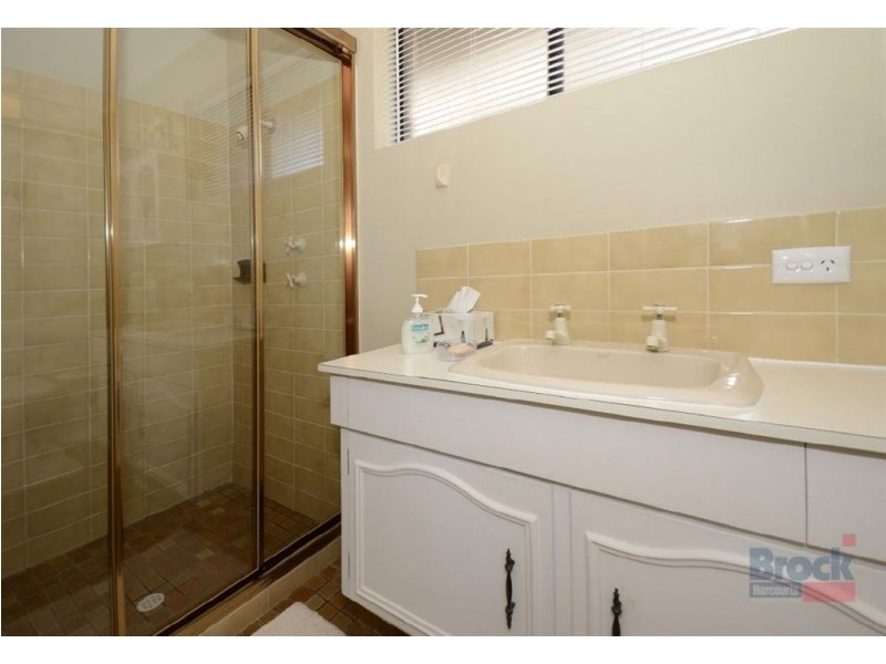 20 Mercedes Avenue, Hallett Cove SA 5158