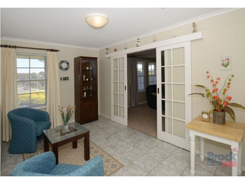 20 Mercedes Avenue, Hallett Cove SA 5158