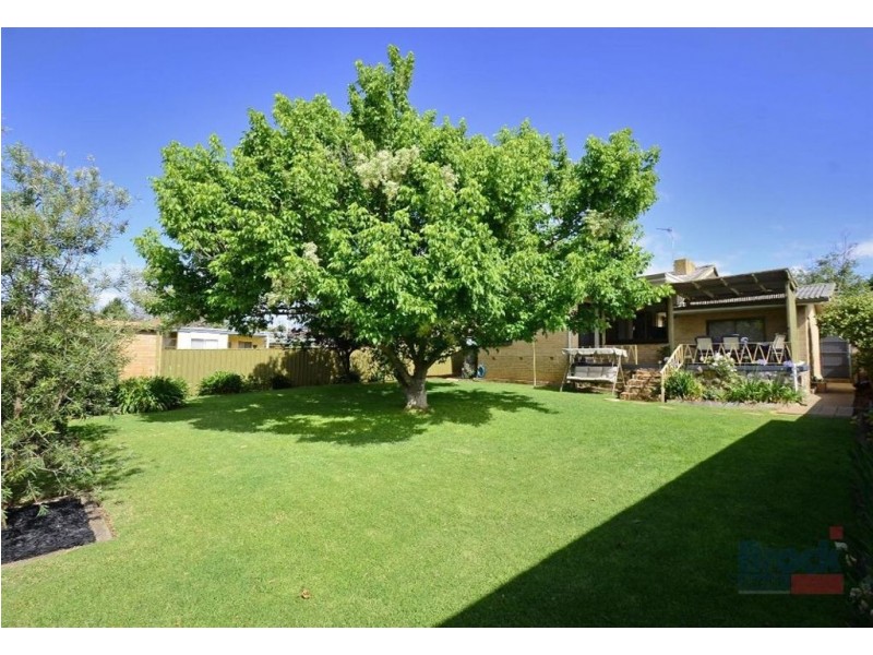 2 Synnett Avenue, Seaview Downs SA 5049