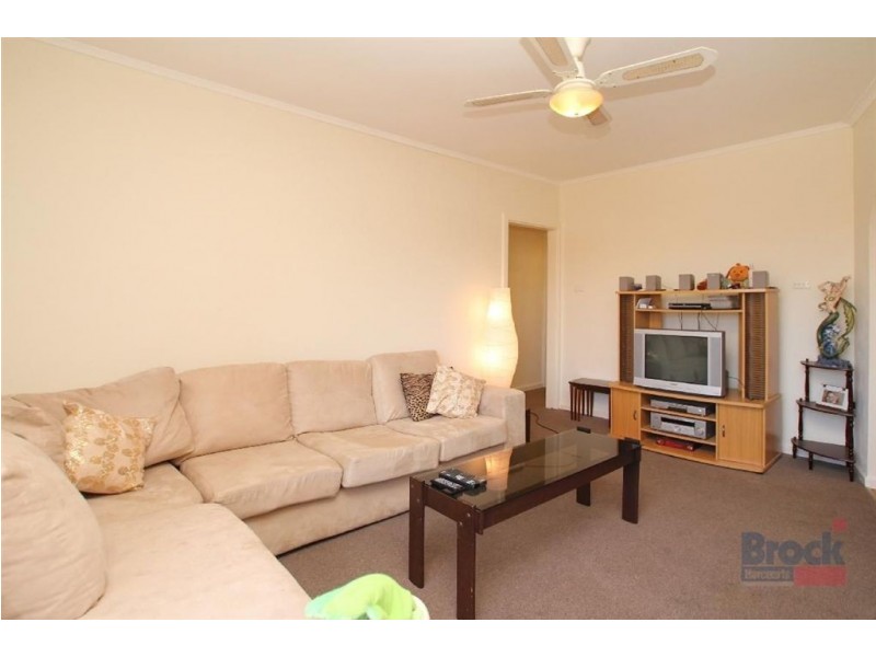 31 Moorong Road, O’sullivan Beach SA 5166