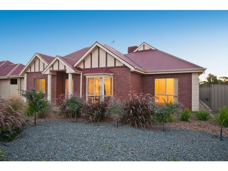 1A Alana Walk, Woodcroft SA 5162