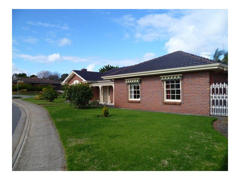 18 Glenway Road, Hallett Cove SA 5158