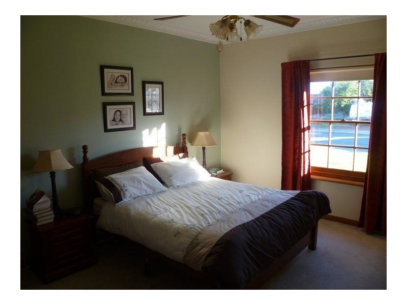 18 Glenway Road, Hallett Cove SA 5158