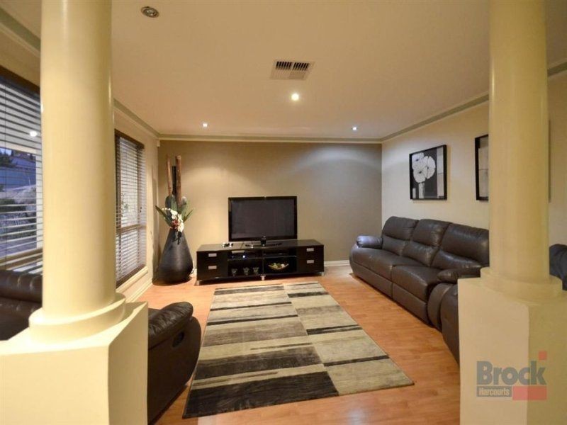 40 Elizabeth Crescent, Hallett Cove SA 5158