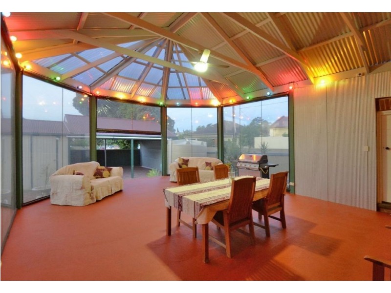 10 Wheatland Street, Seacliff SA 5049