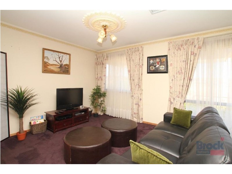 20 Freebairn Drive, Hallett Cove SA 5158