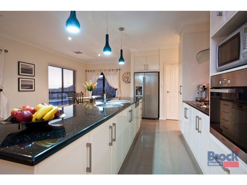 14 Woodford Court, Sheidow Park SA 5158