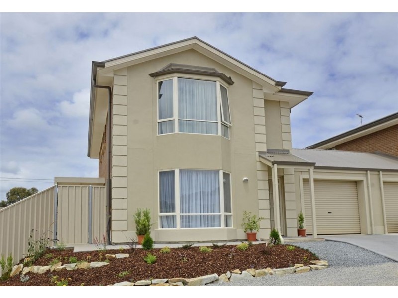 8 Lucy Court, Trott Park SA 5158