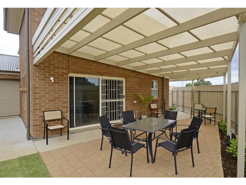 8 Lucy Court, Trott Park SA 5158