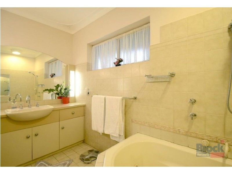 2 Fowler Street, Seaview Downs SA 5049