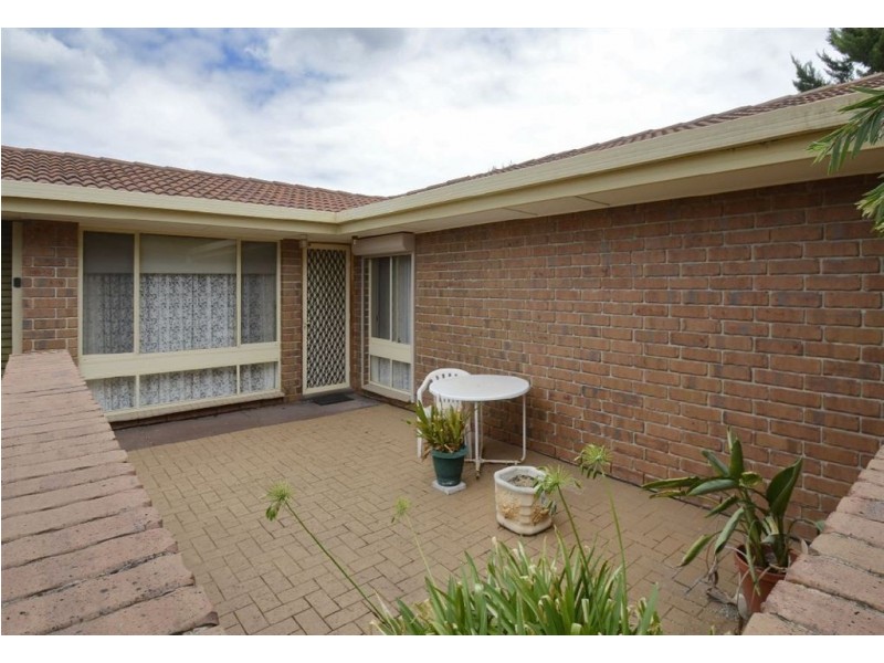 15 Henry Court, Morphett Vale SA 5162