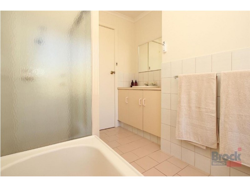 44 Caswell Drive, Hallett Cove SA 5158