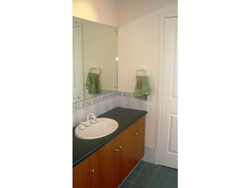 11 Fairhill Street, Hallett Cove SA 5158