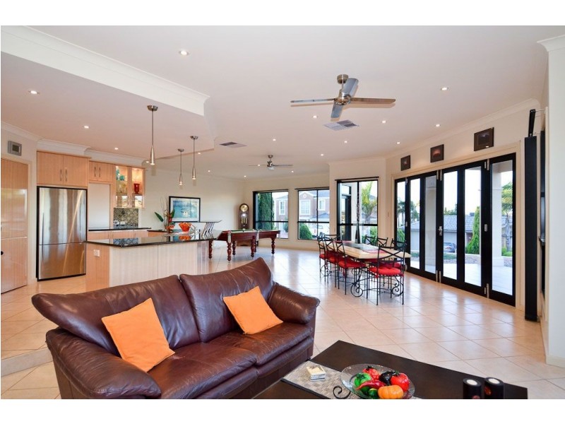 35 Cormorant Drive, Hallett Cove SA 5158