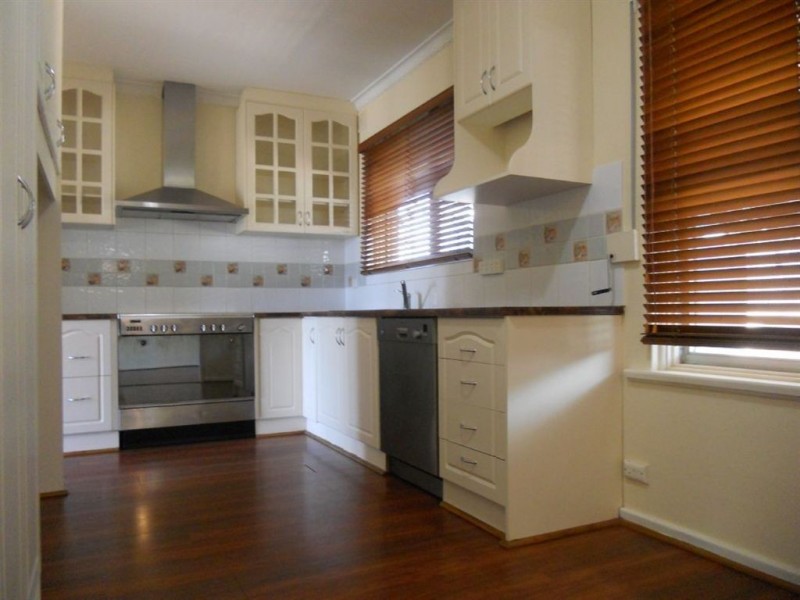 84 Newland Avenue, Marino SA 5049