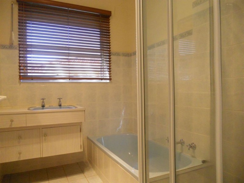 84 Newland Avenue, Marino SA 5049