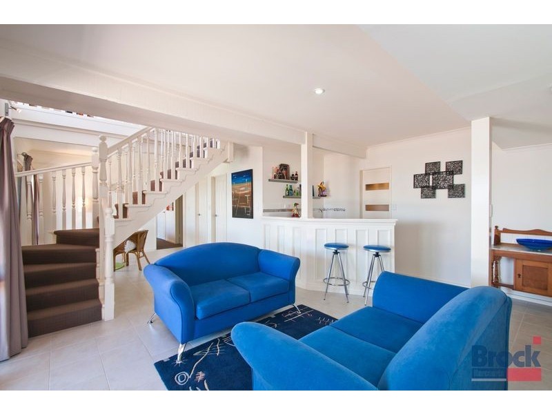 1 Arafura Court, Hallett Cove SA 5158
