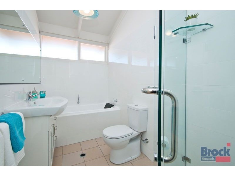 1 Arafura Court, Hallett Cove SA 5158