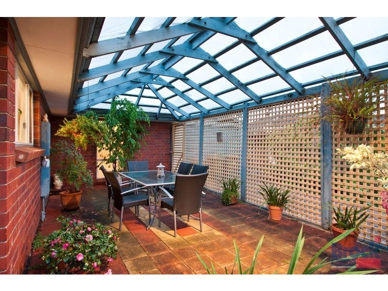 2 Deakin Court, Trott Park SA 5158