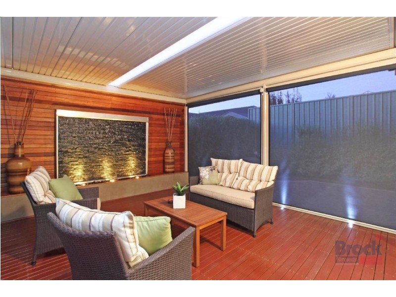 2 Bradbury Court, Hallett Cove SA 5158