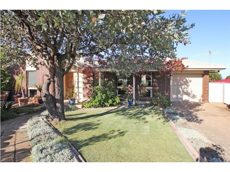26 Coringle Crescent, Hallett Cove SA 5158