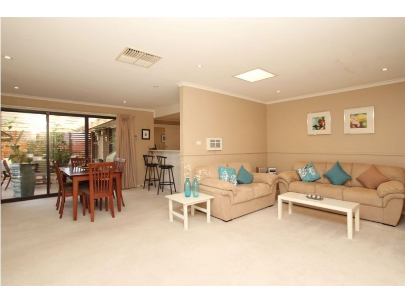 26 Coringle Crescent, Hallett Cove SA 5158