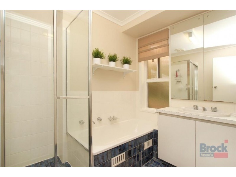 26 Coringle Crescent, Hallett Cove SA 5158