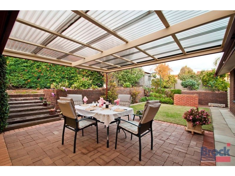 4 Resolute Crescent, Hallett Cove SA 5158