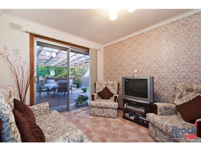 4 Resolute Crescent, Hallett Cove SA 5158