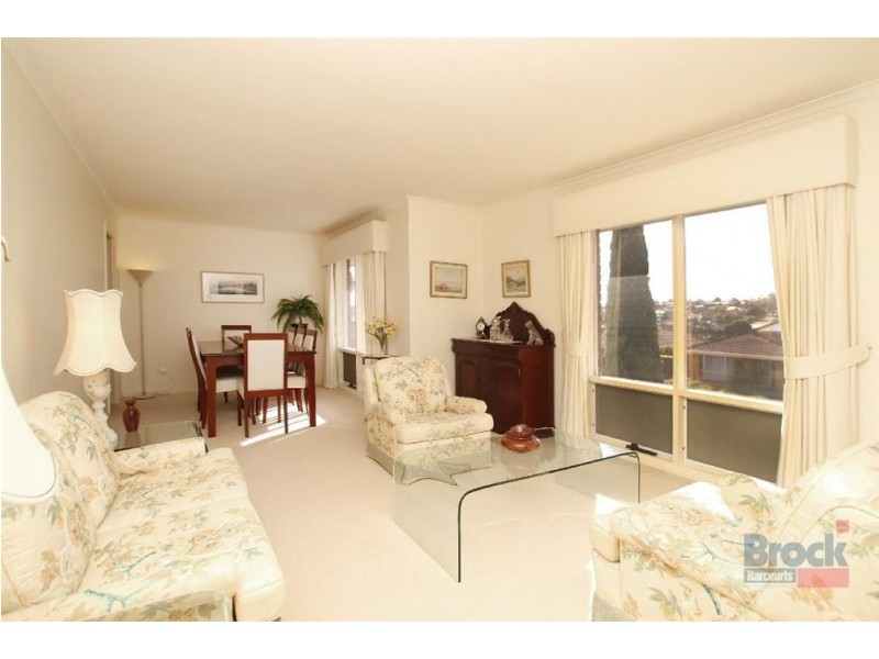 32 Caswell Drive, Hallett Cove SA 5158