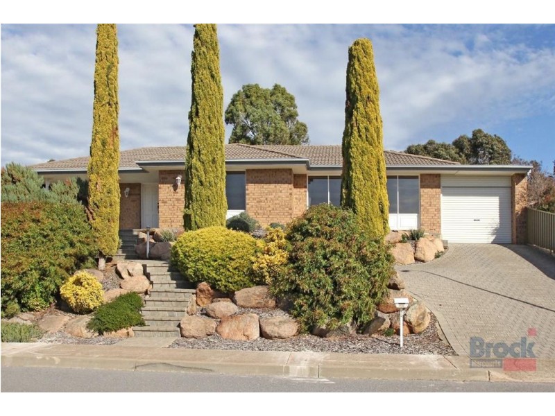 32 Caswell Drive, Hallett Cove SA 5158